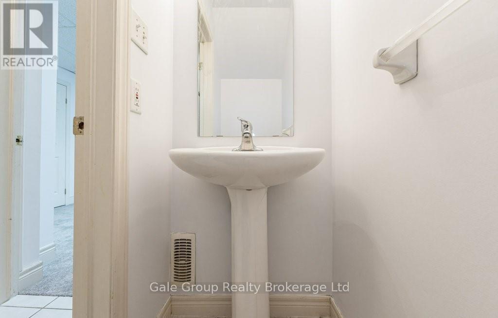 2 - 1248 Guelph Line, Burlington, Ontario  L7P 2S9 - Photo 9 - W12981728