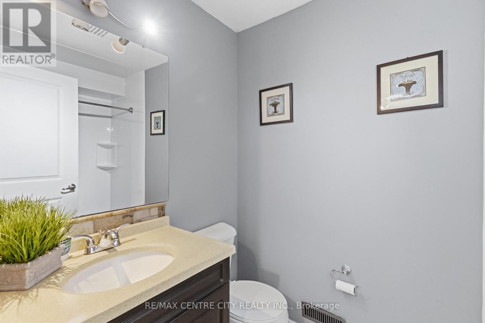 1850 Purcell Drive, London East, Ontario  N5W 6E3 - Photo 38 - X12981722