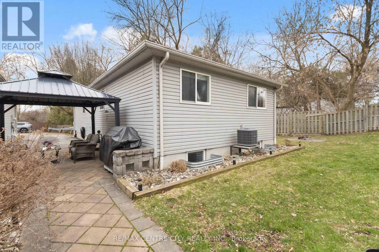 1850 Purcell Drive, London East, Ontario  N5W 6E3 - Photo 44 - X12981722