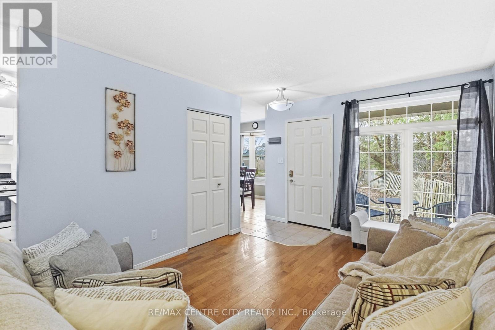 1850 Purcell Drive, London East, Ontario  N5W 6E3 - Photo 8 - X12981722