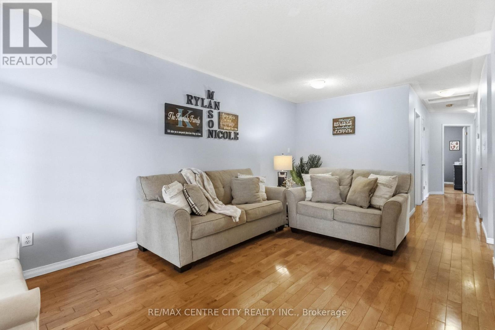 1850 Purcell Drive, London East, Ontario  N5W 6E3 - Photo 9 - X12981722