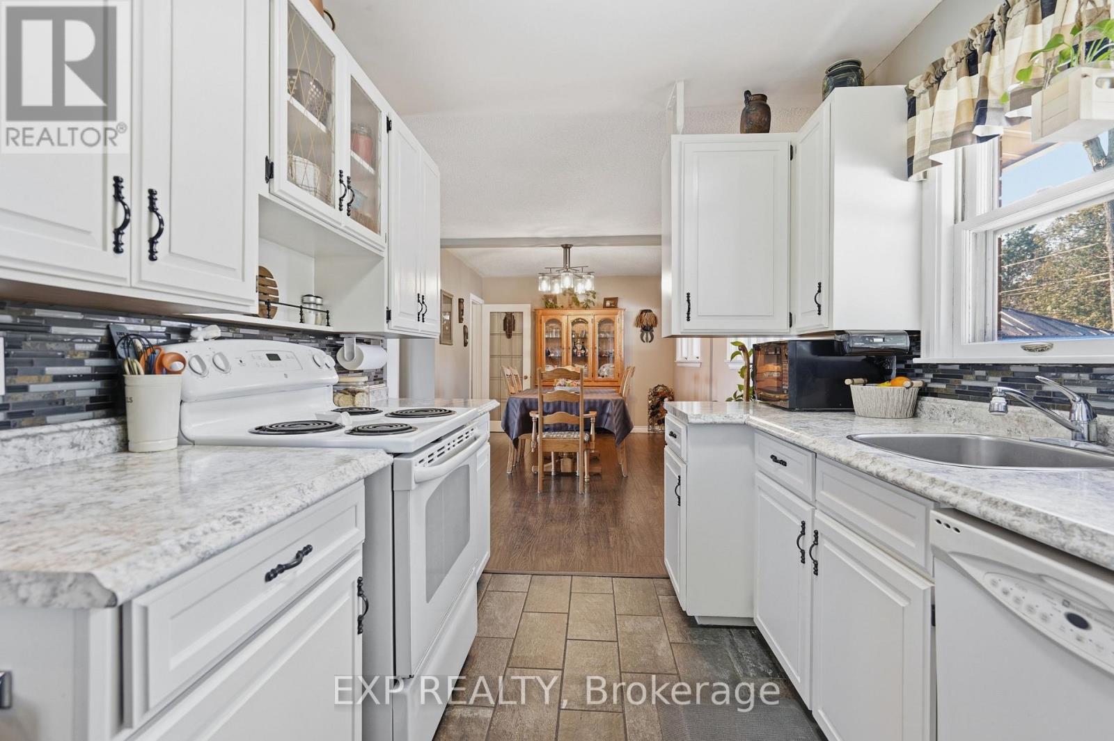 117 Laurentian Drive N, London East, Ontario  N5W 1P1 - Photo 14 - X12981826