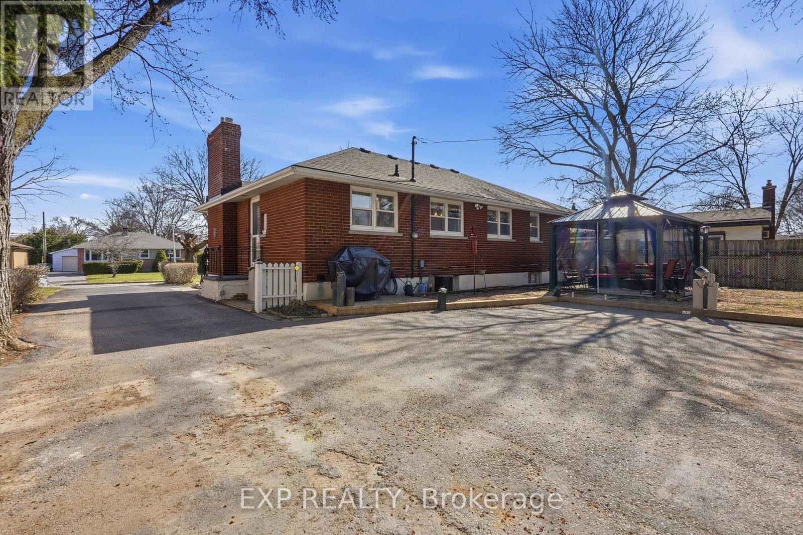 117 Laurentian Drive N, London East, Ontario  N5W 1P1 - Photo 33 - X12981826