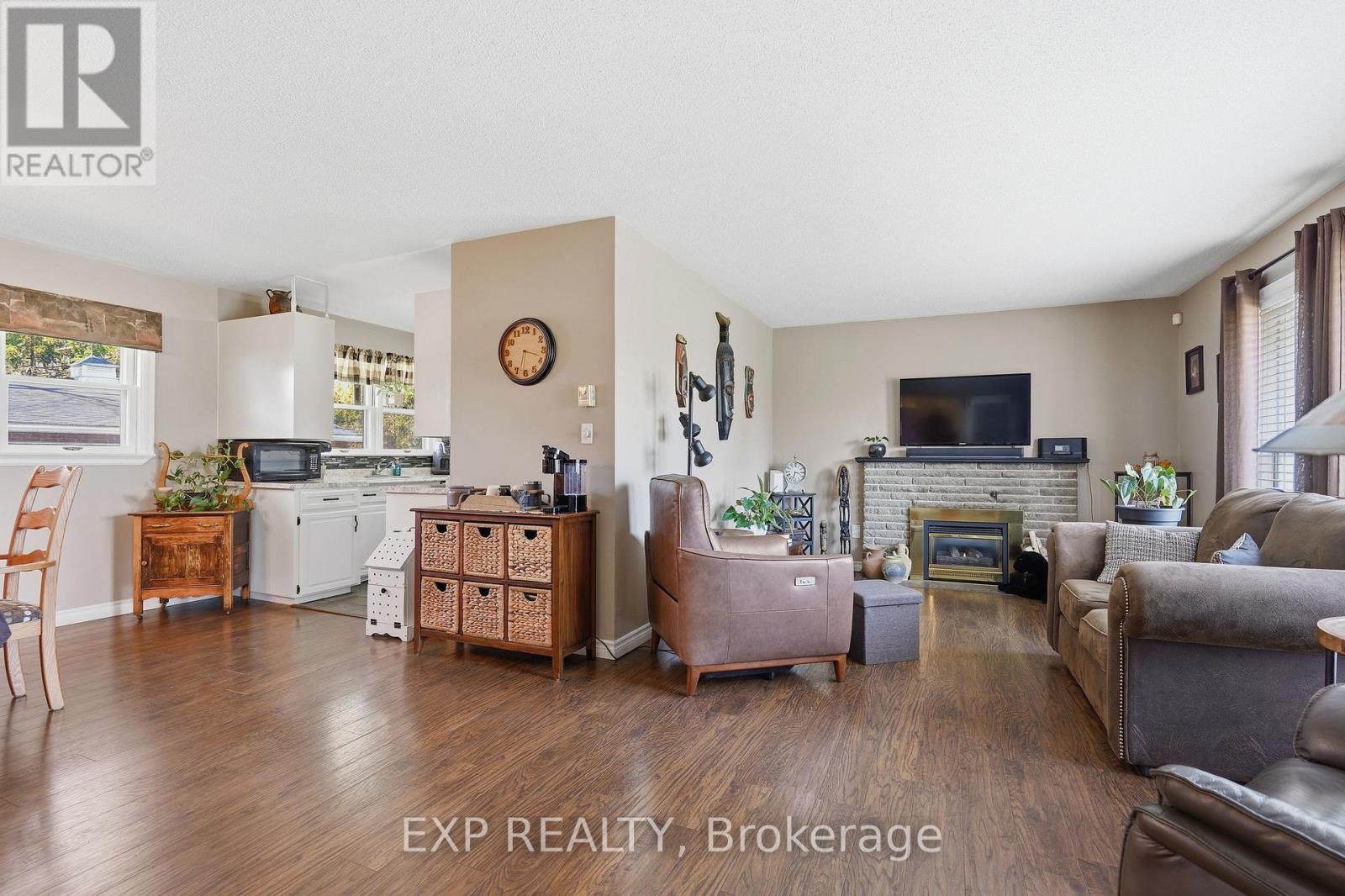 117 Laurentian Drive N, London East, Ontario  N5W 1P1 - Photo 4 - X12981826