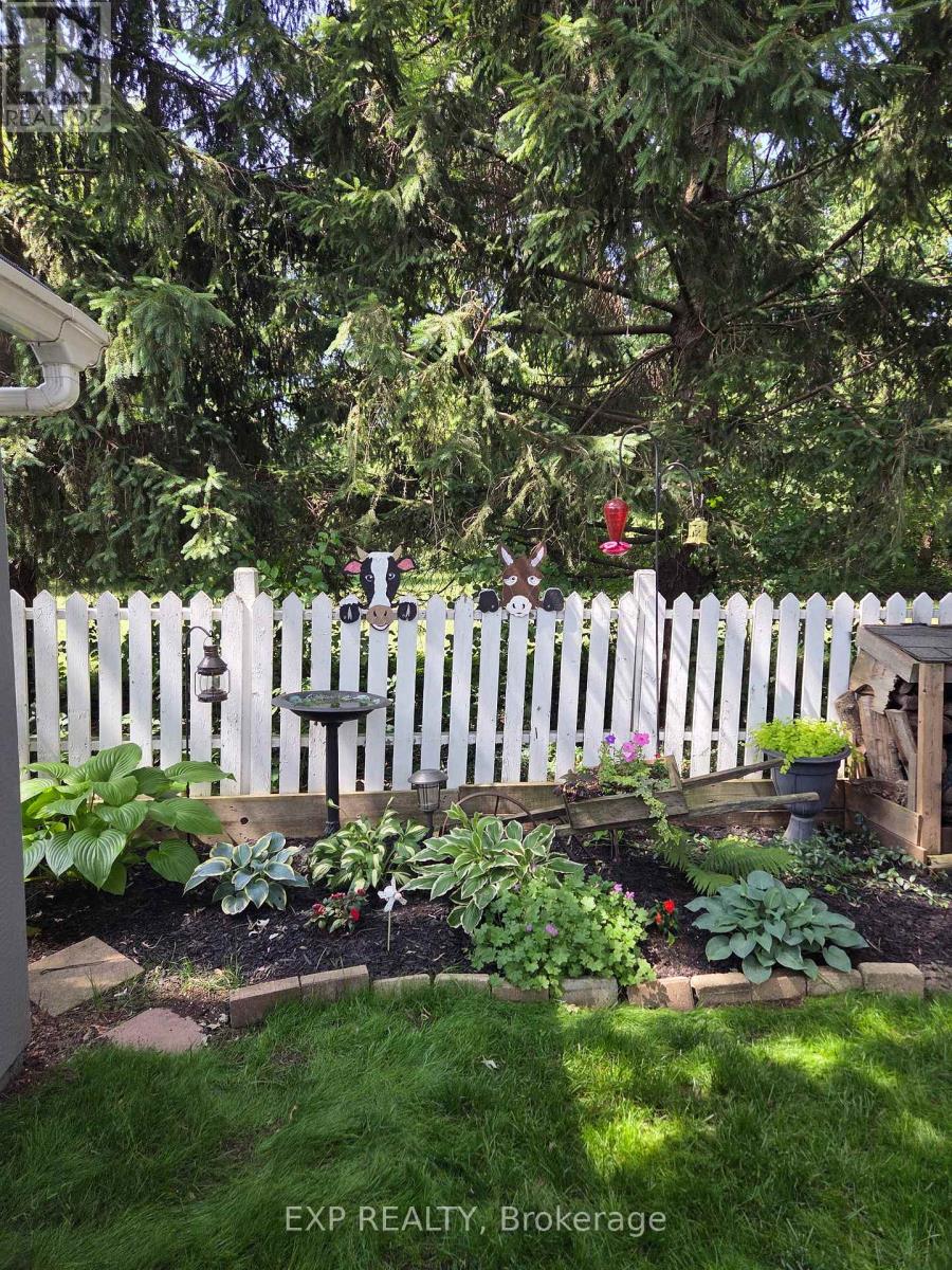 117 Laurentian Drive N, London East, Ontario  N5W 1P1 - Photo 41 - X12981826