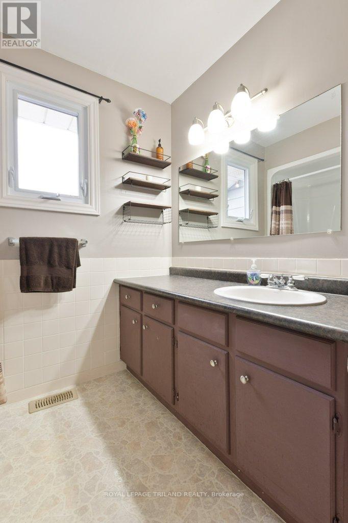 51218 Nova Scotia Line, Malahide, Ontario  N5H 2R2 - Photo 27 - X12981868