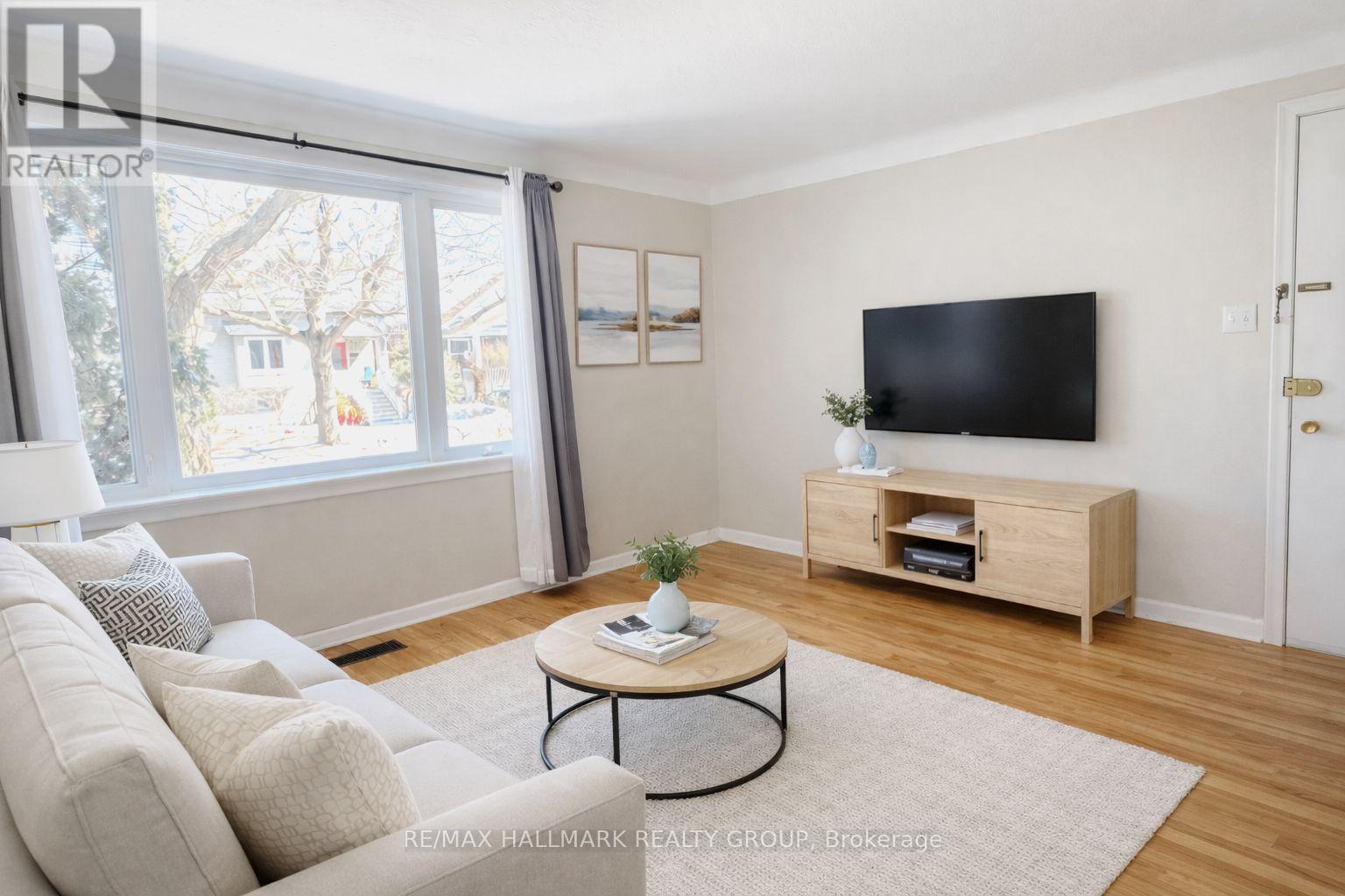 1 - 86 Gilchrist Avenue, Ottawa, Ontario  K1Y 0M8 - Photo 3 - X12981748