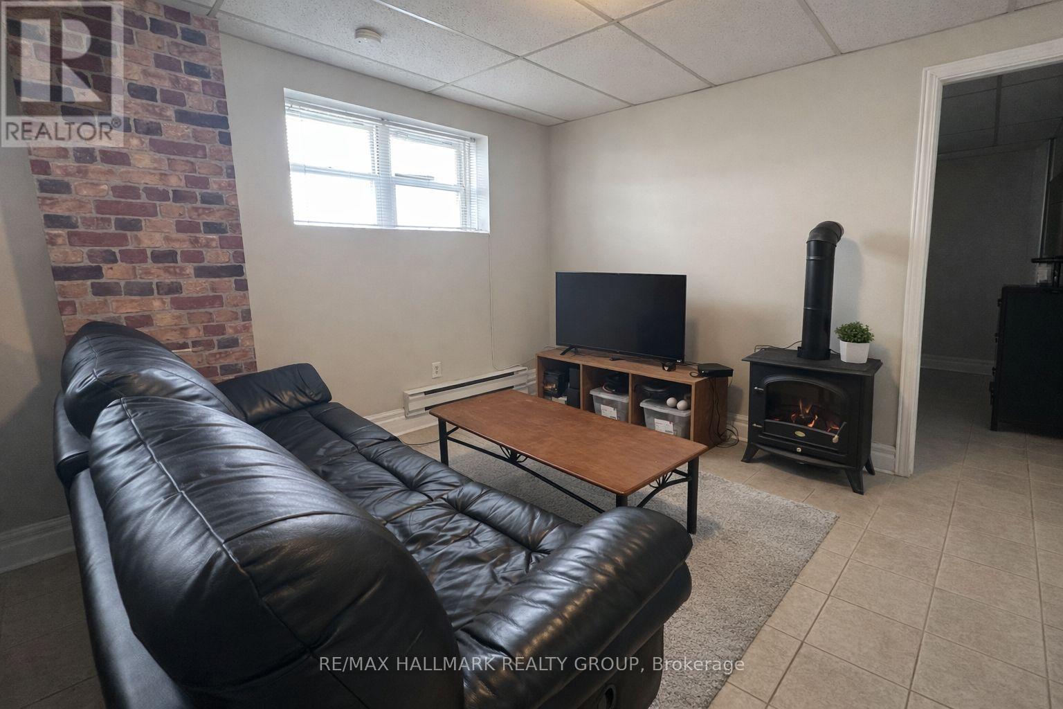 3 - 86 Gilchrist Avenue, Ottawa, Ontario  K1Y 0M8 - Photo 2 - X12981772