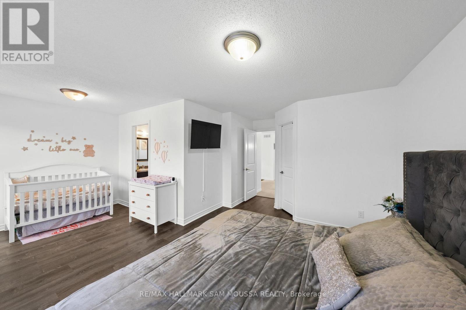 185 Flat Sedge Crescent, Ottawa, Ontario  K1T 0G9 - Photo 30 - X12981906