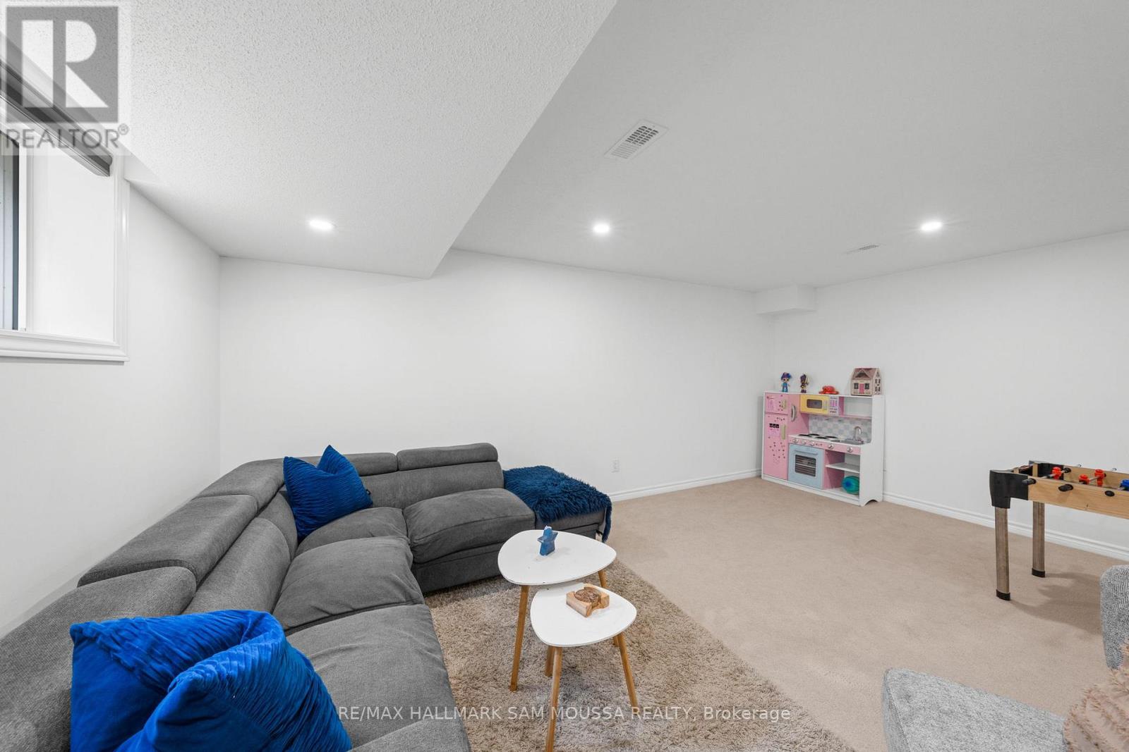 185 Flat Sedge Crescent, Ottawa, Ontario  K1T 0G9 - Photo 40 - X12981906