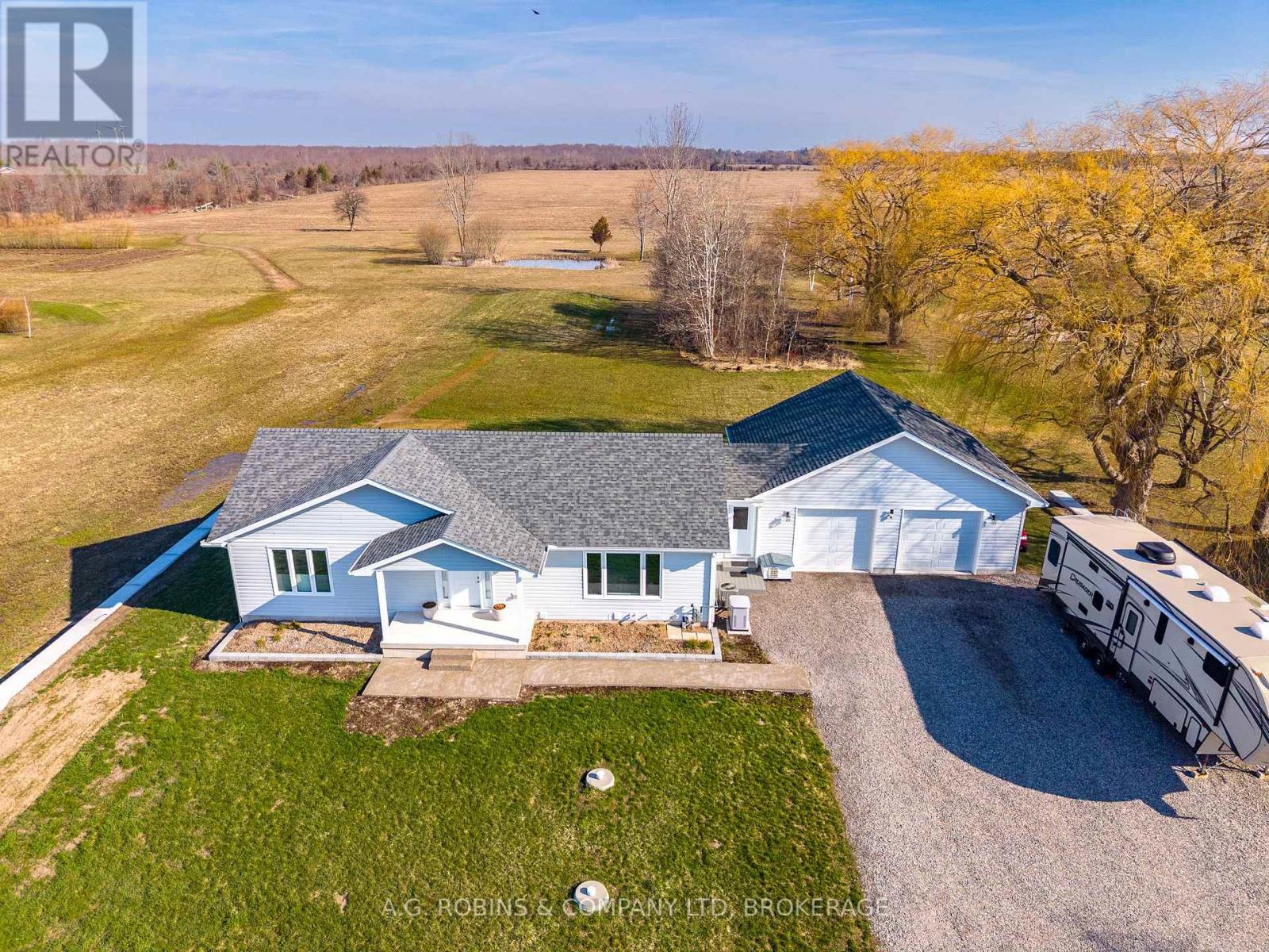 11716 Lakeshore Road, Wainfleet, Ontario  L0S 1V0 - Photo 3 - X12792076