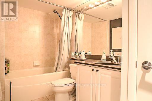 401 - 219 Fort York Boulevard, Toronto, Ontario  M5V 1B1 - Photo 8 - C12981824