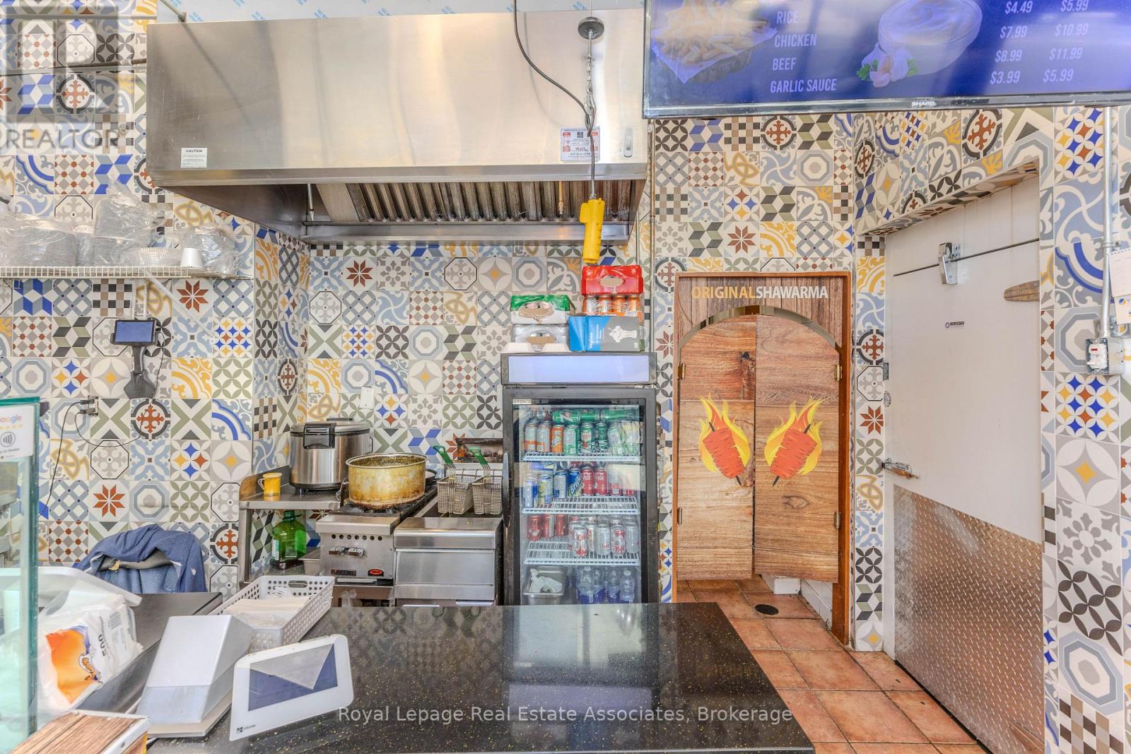 Unit 1 - 750 Spadina Avenue, Toronto, Ontario  M5S 2J2 - Photo 13 - C12981860