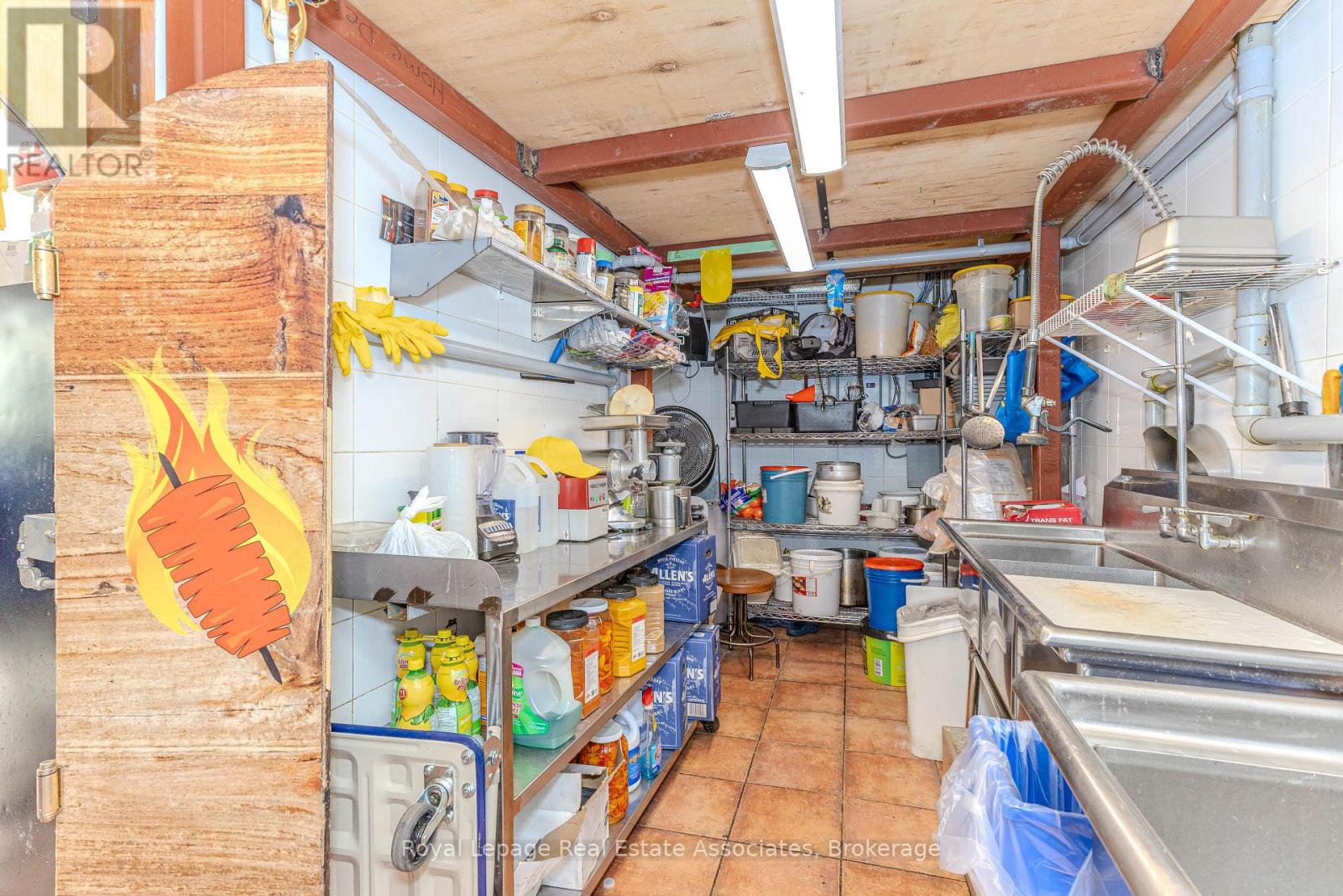 Unit 1 - 750 Spadina Avenue, Toronto, Ontario  M5S 2J2 - Photo 16 - C12981860