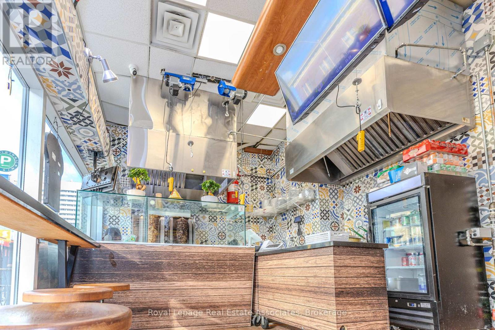 Unit 1 - 750 Spadina Avenue, Toronto, Ontario  M5S 2J2 - Photo 5 - C12981860