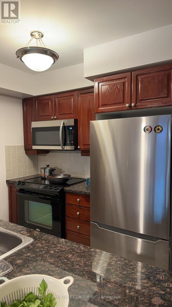 818 - 25 Greenview Avenue, Toronto, Ontario  M2M 0A5 - Photo 12 - C12981872