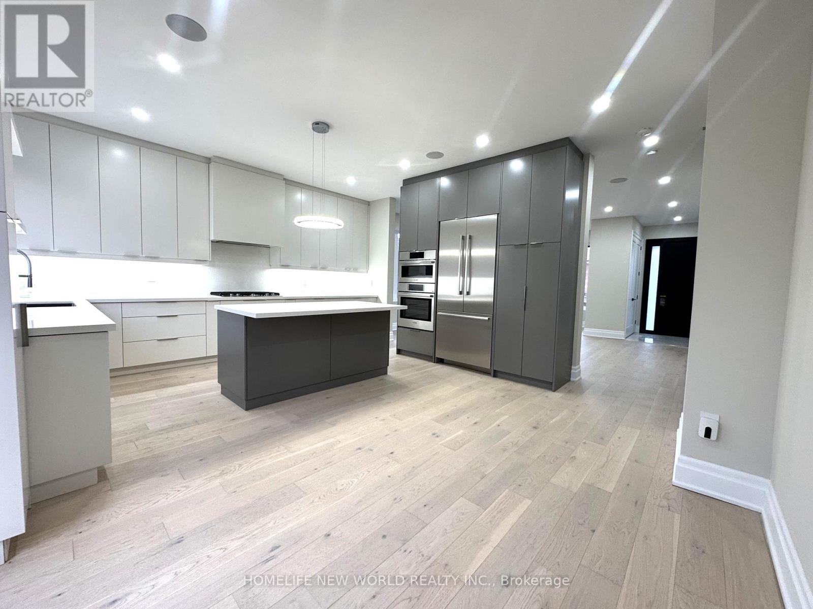 150 Viewmount Avenue, Toronto, Ontario  M6B 1T7 - Photo 19 - C12981884