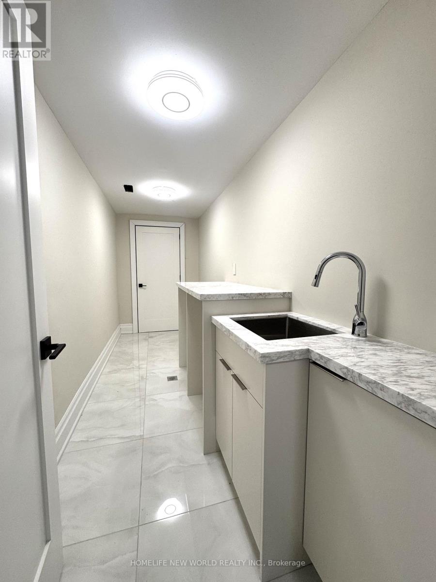 150 Viewmount Avenue, Toronto, Ontario  M6B 1T7 - Photo 35 - C12981884