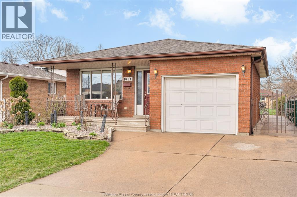 1694 Langlois Avenue, Windsor, Ontario  N8X 4M5 - Photo 3 - 26007745