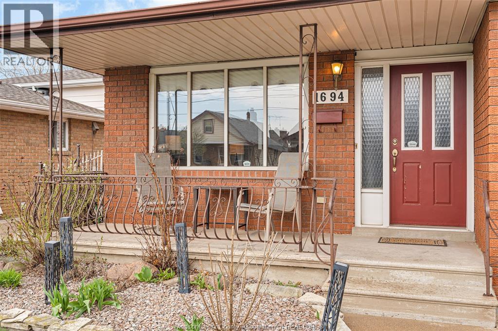 1694 Langlois Avenue, Windsor, Ontario  N8X 4M5 - Photo 5 - 26007745