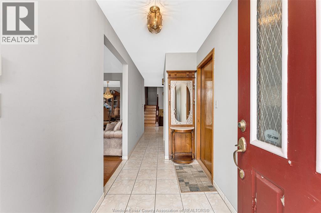 1694 Langlois Avenue, Windsor, Ontario  N8X 4M5 - Photo 6 - 26007745