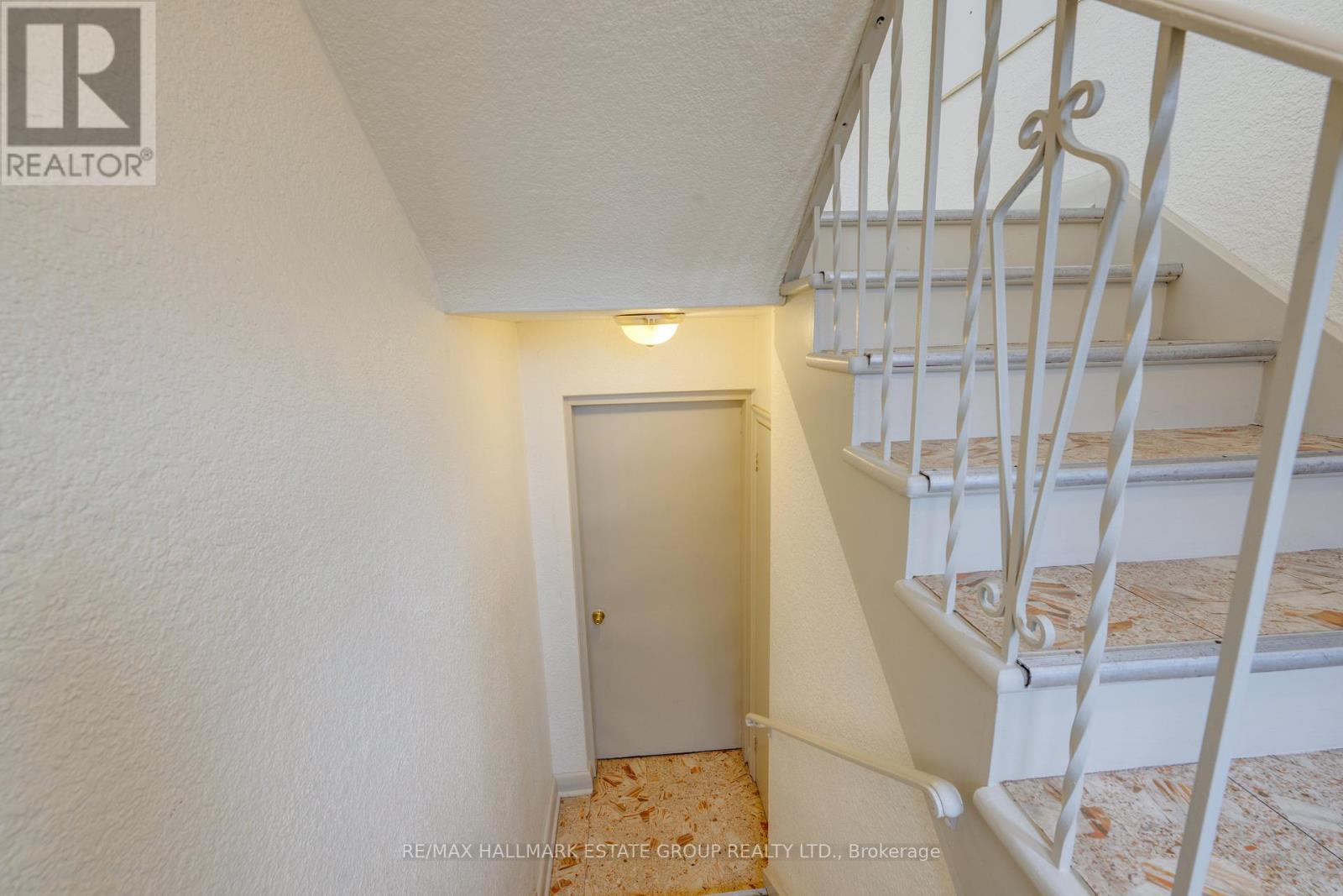 225 Woodville Avenue, Toronto, Ontario  M4J 2R4 - Photo 33 - E12981724