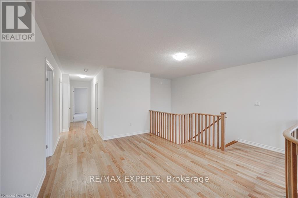 185 South Ocean Drive, Oshawa, Ontario  L1L 0K4 - Photo 14 - E12981800