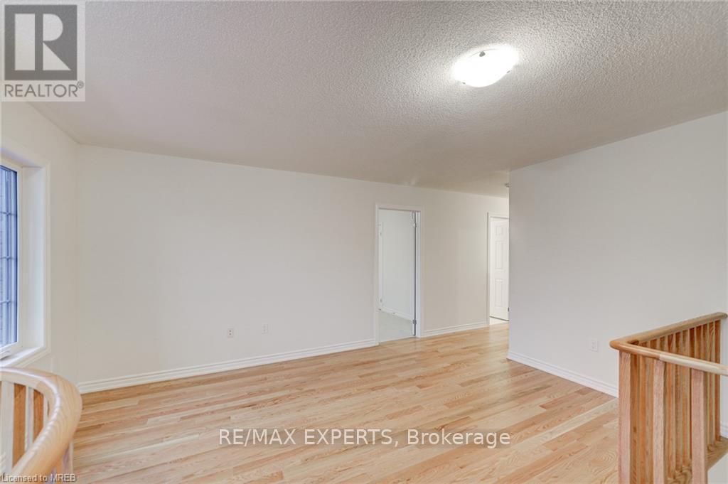 185 South Ocean Drive, Oshawa, Ontario  L1L 0K4 - Photo 15 - E12981800