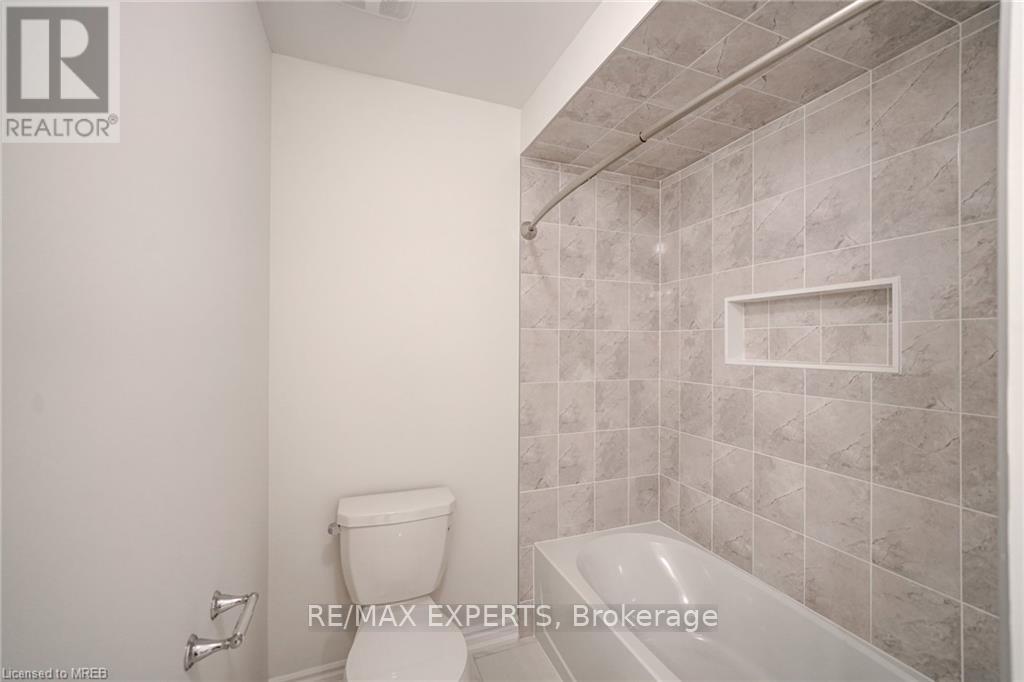 185 South Ocean Drive, Oshawa, Ontario  L1L 0K4 - Photo 19 - E12981800