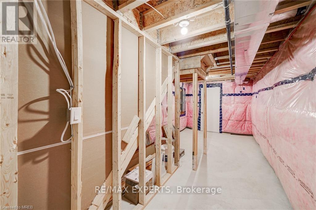 185 South Ocean Drive, Oshawa, Ontario  L1L 0K4 - Photo 32 - E12981800