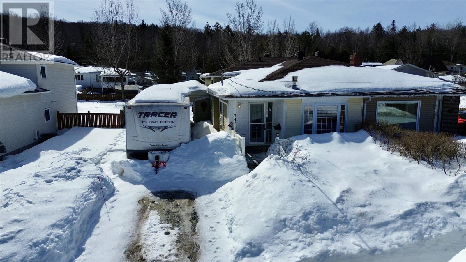 24a Washington Cres, Elliot Lake, Ontario  P5A 2L8 - Photo 3 - SM260606