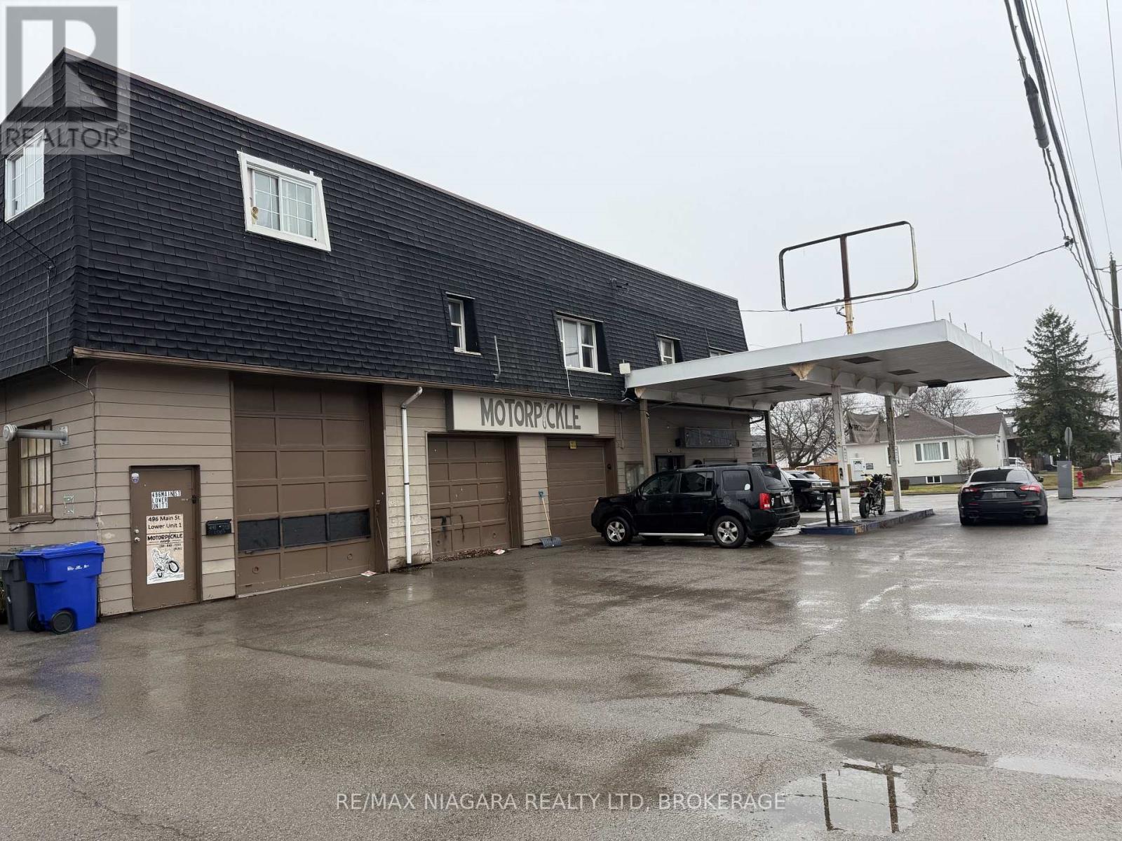 496 MAIN STREET W, Port Colborne (Main Street)