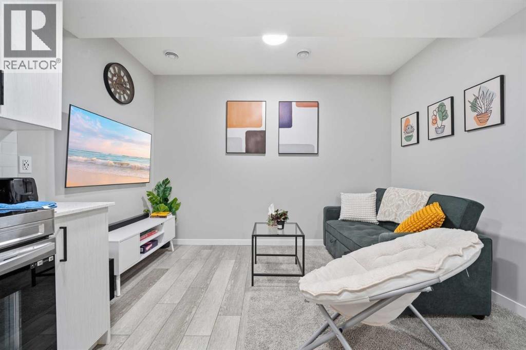 704 Creekstone Circle Sw, Calgary, Alberta  T2X 4Y6 - Photo 30 - A2286641