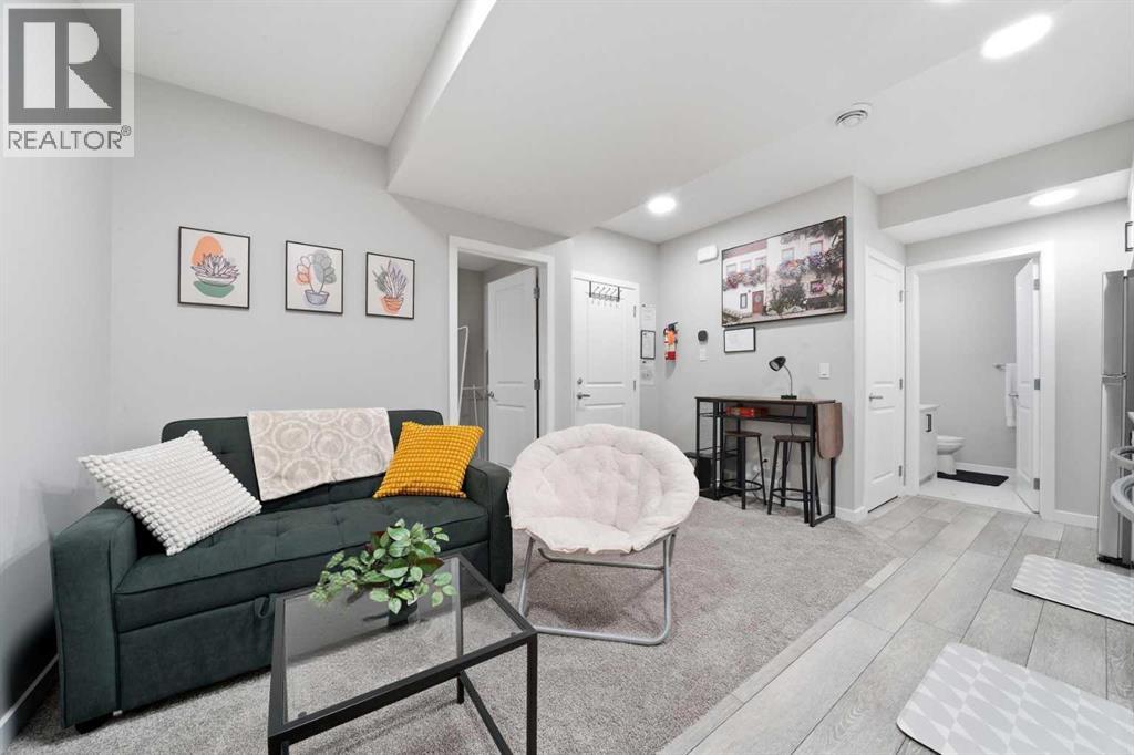 704 Creekstone Circle Sw, Calgary, Alberta  T2X 4Y6 - Photo 29 - A2286641