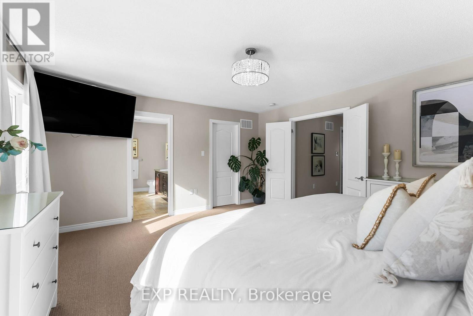 26 Scotia Road, Georgina, Ontario  L0E 1R0 - Photo 24 - N12981718