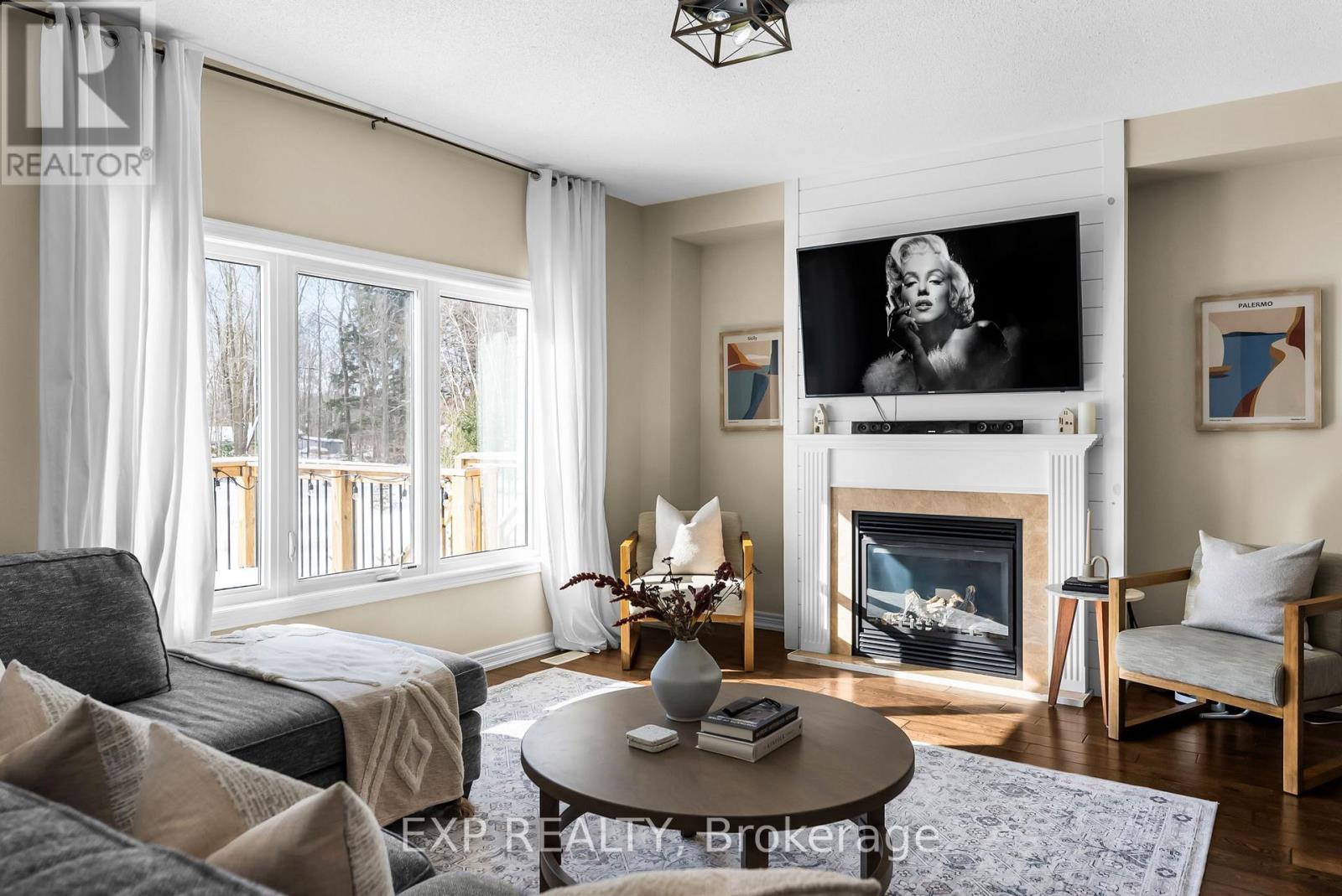 26 Scotia Road, Georgina, Ontario  L0E 1R0 - Photo 7 - N12981718