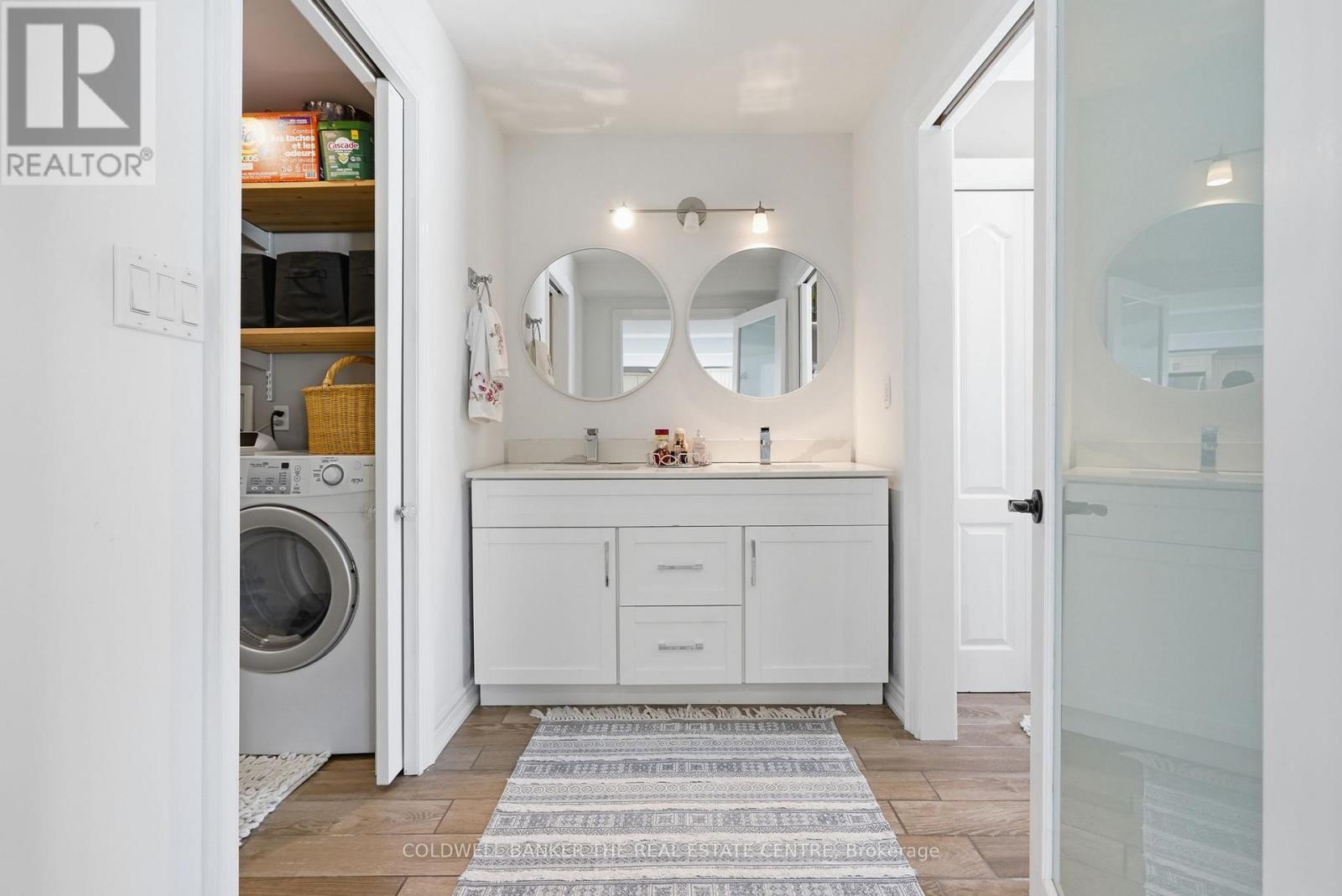 1127 Shore Acres Drive, Innisfil, Ontario  L0L 1R0 - Photo 13 - N12981786