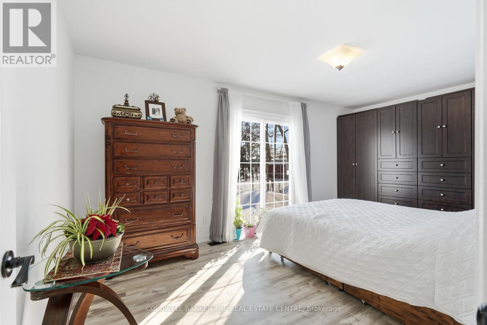 1127 Shore Acres Drive, Innisfil, Ontario  L0L 1R0 - Photo 21 - N12981786