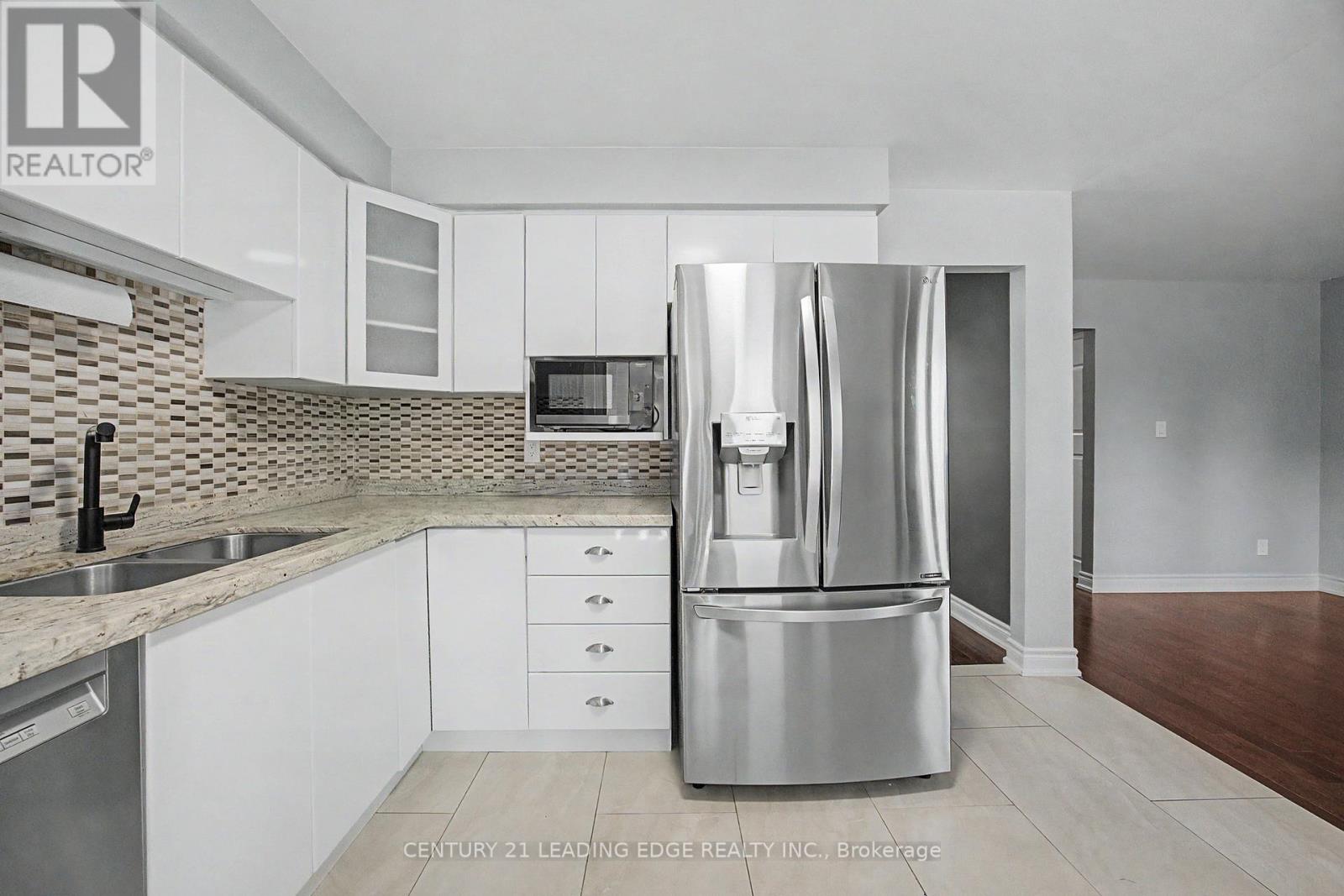 43 Nightstar Drive, Richmond Hill, Ontario  L4C 8H8 - Photo 16 - N12981820