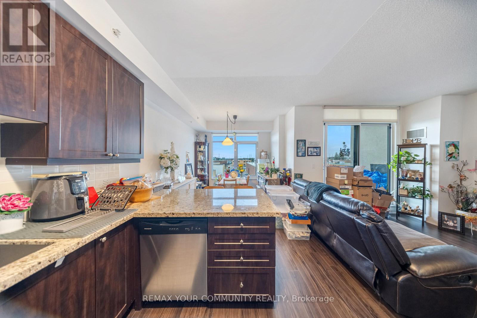 315 - 24 Woodstream Boulevard, Vaughan, Ontario  L4L 8C4 - Photo 14 - N12981840