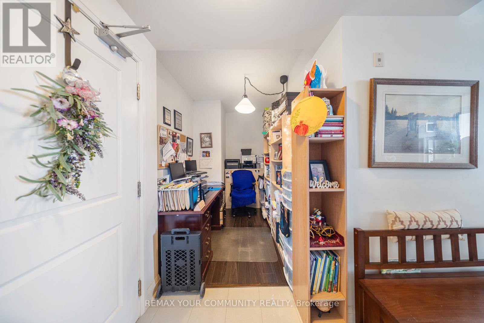 315 - 24 Woodstream Boulevard, Vaughan, Ontario  L4L 8C4 - Photo 6 - N12981840