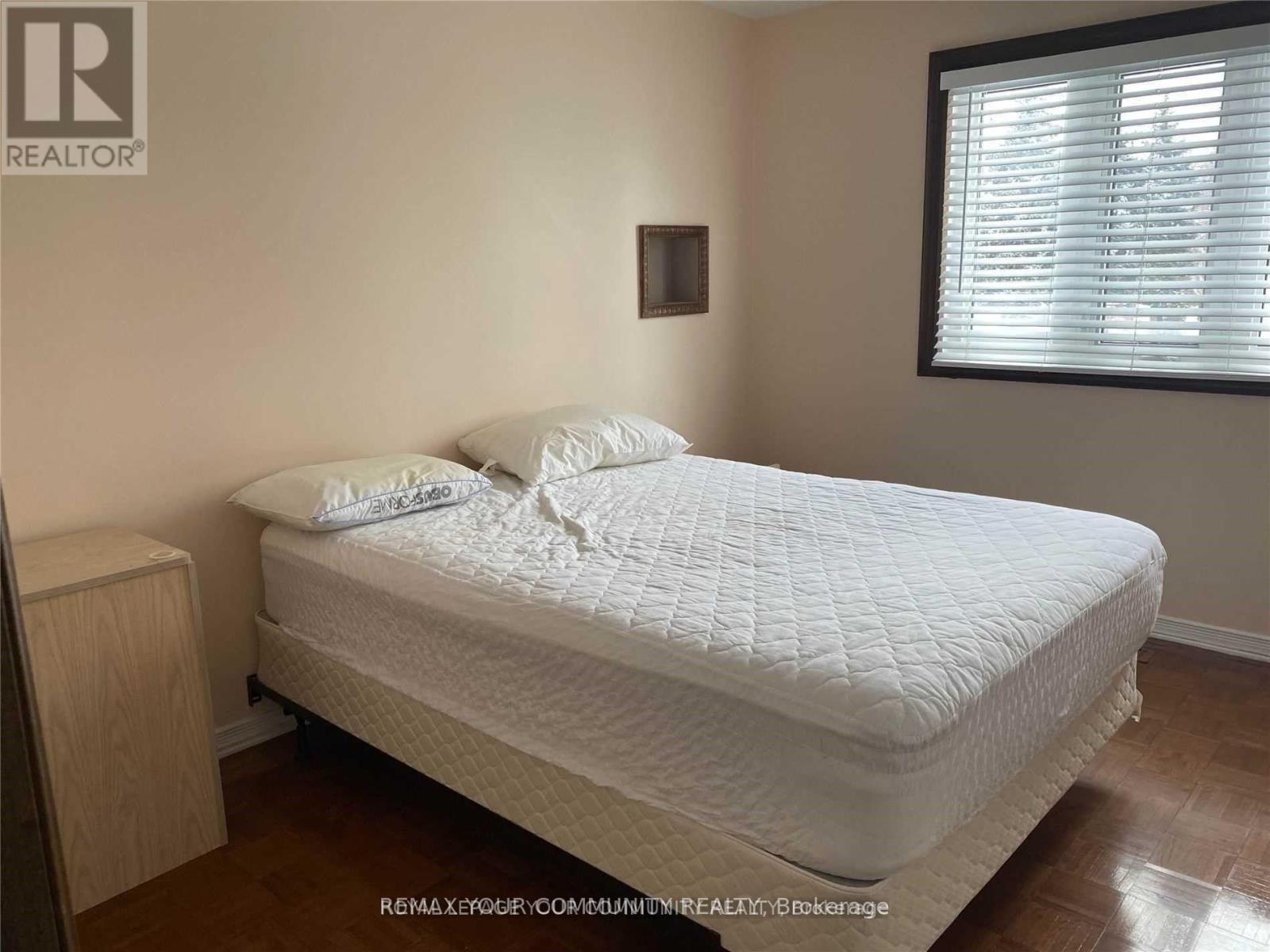 30 Forest Circle Court, Vaughan, Ontario  L4L 1N9 - Photo 10 - N12981896