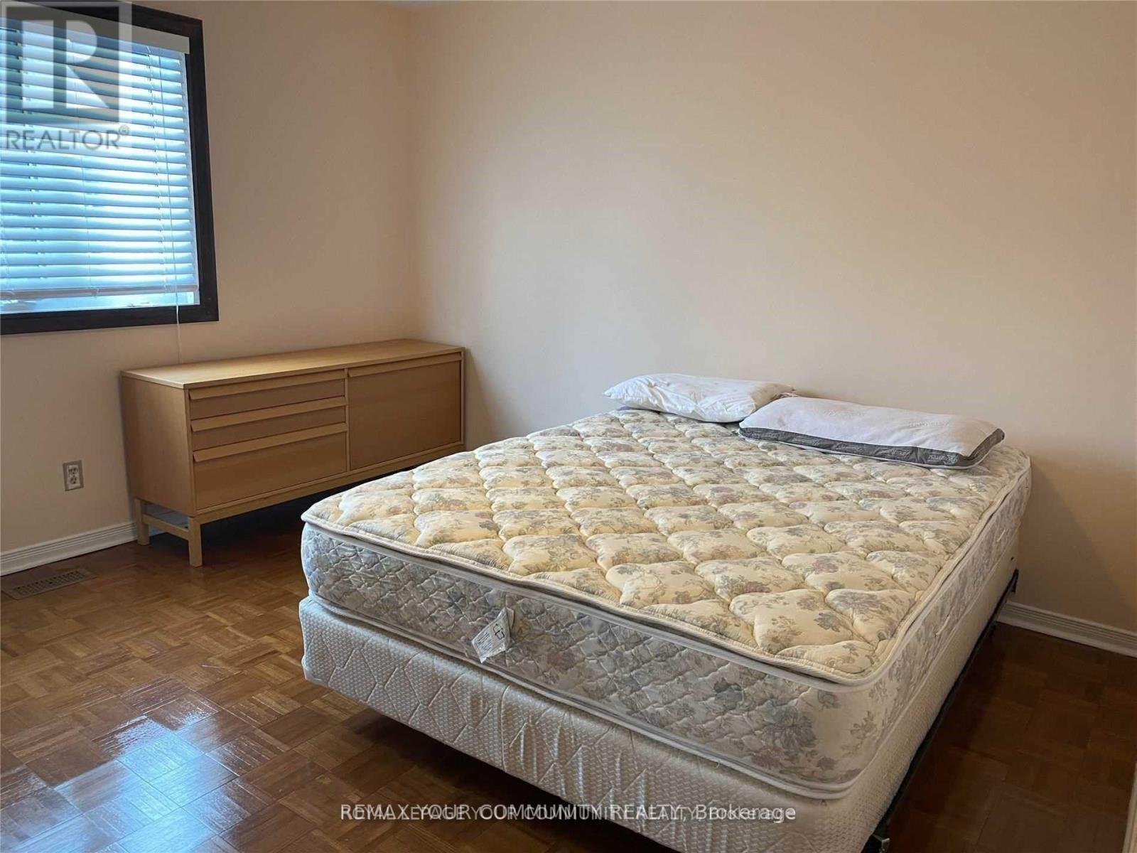 30 Forest Circle Court, Vaughan, Ontario  L4L 1N9 - Photo 11 - N12981896