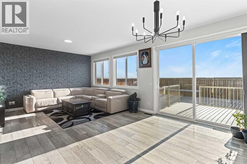 437 Corner Meadows Way NE, Calgary, Alberta  T3N 1Y7 - Photo 18 - A2299845