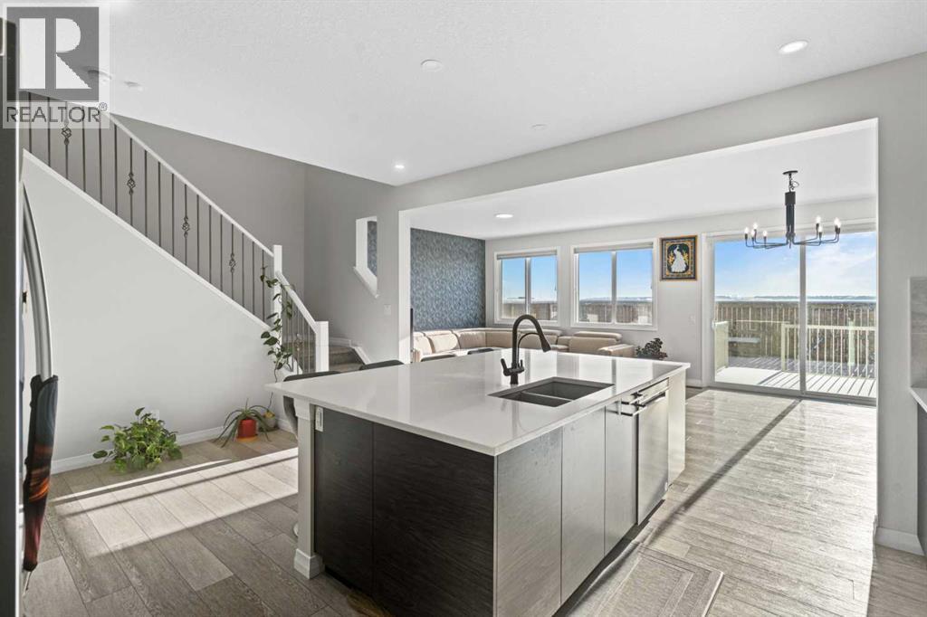 437 Corner Meadows Way NE, Calgary, Alberta  T3N 1Y7 - Photo 11 - A2299845