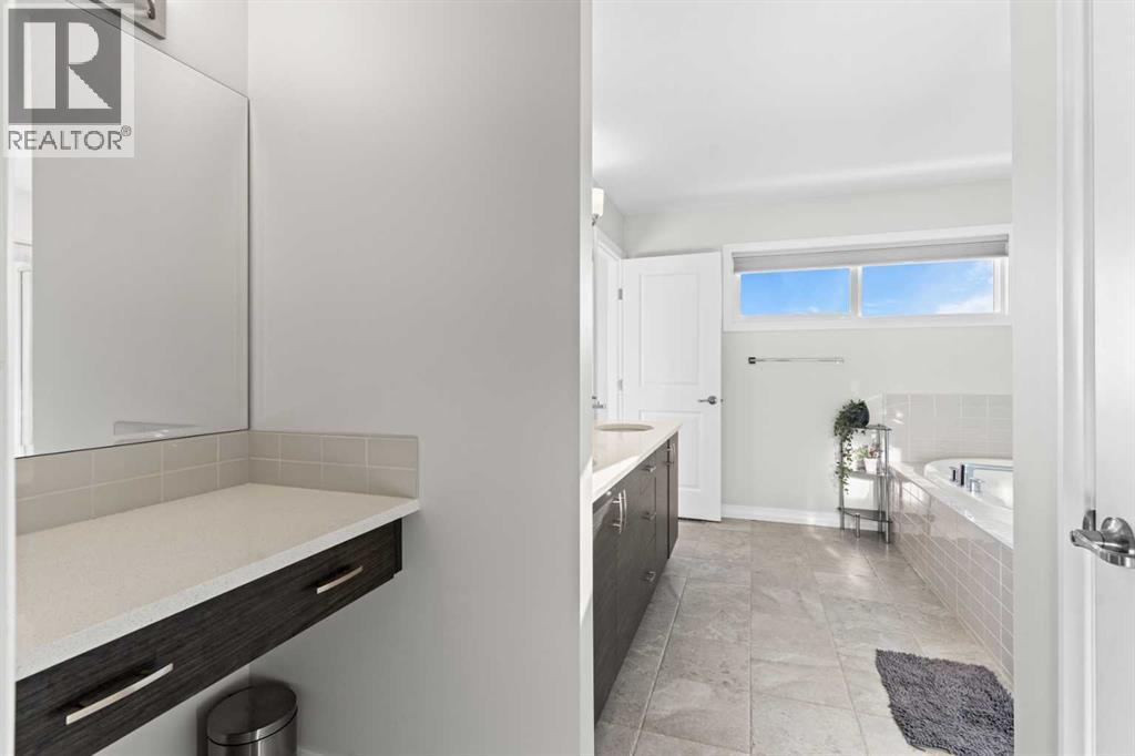 437 Corner Meadows Way NE, Calgary, Alberta  T3N 1Y7 - Photo 30 - A2299845