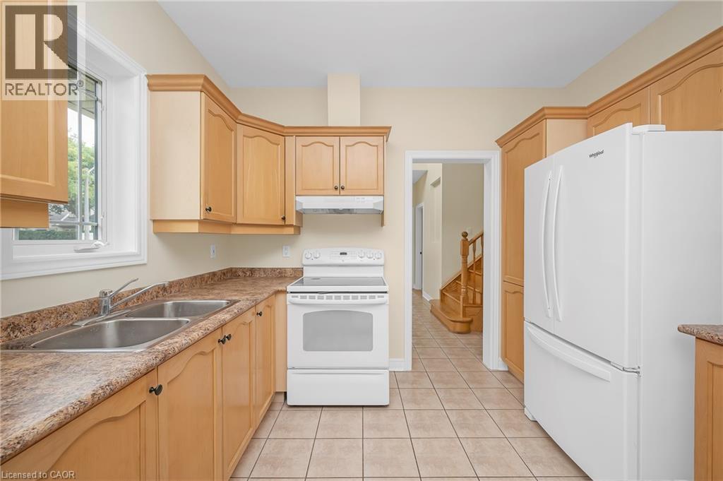 40 Wesleyan Court Unit# 45, Hamilton, Ontario  L9G 5C7 - Photo 13 - 40810673