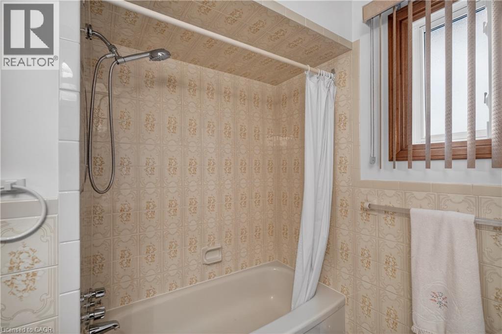 71 Ellington Avenue, Stoney Creek, Ontario  L8E 3T5 - Photo 26 - 40810828