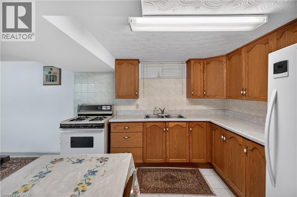 71 Ellington Avenue, Stoney Creek, Ontario  L8E 3T5 - Photo 38 - 40810828