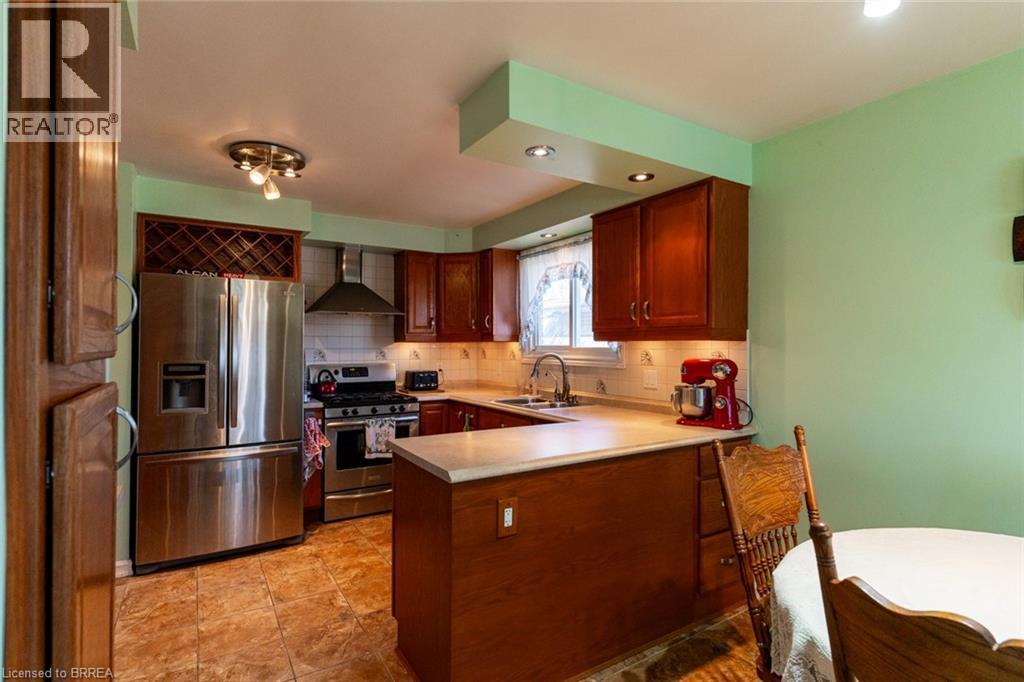 17 Palm Crescent, Brantford, Ontario  N3R 5G1 - Photo 12 - 40819405